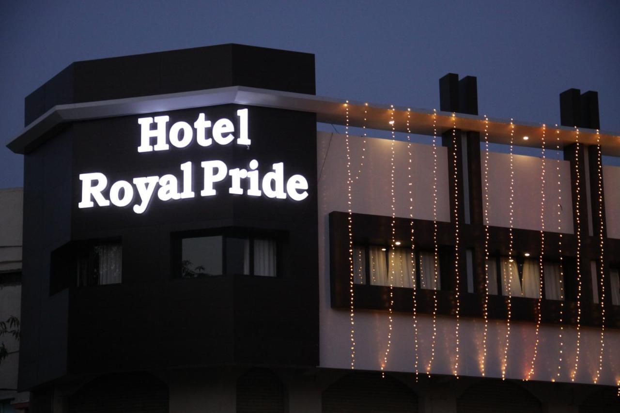 Hotel Royal Pride Ahmedabad Eksteriør bilde